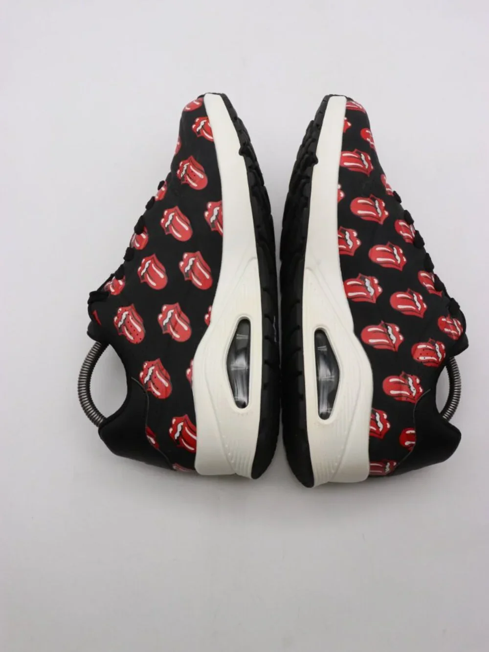 Skechers X Uno Rolling Stones Men’s Size 9  Black/Red Low Top Sneaker Shoes